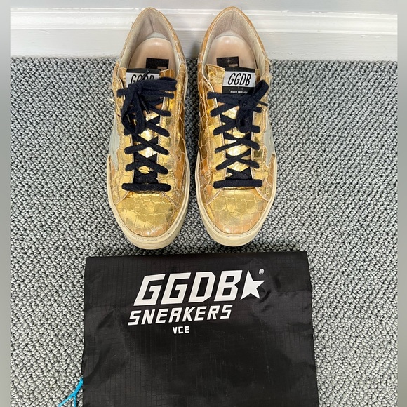 Golden Goose Gold Croc Embossed Leather Superstar Low-Top Sneaker - Picture 2 of 8